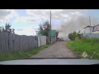 🔥 Герой в Кургане: Подполковник МЧС спас детей и предотвратил взрыв  Проезжая по улице в микрорайоне Северный, он... (видео)