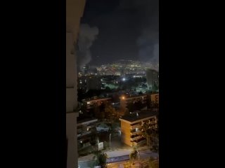 🇮🇱⚔🇮🇷 Израиль нанес удар по Ирану: взрывы прогремели в Тегеране  Пожар наблюдается в районе аэродрома Мехрабад в... (видео)