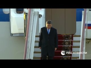 В то время как мировые лидеры слетаются в Москву на празднование 80 летия Великой Победы над немецким фашизмом в Киеве... - Ольга Жданова