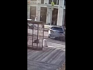 Наглядно о том, чего стоят обещания Беглова: на прямой линии в декабре 2024-го его просили разобраться с пешеходным... (видео)