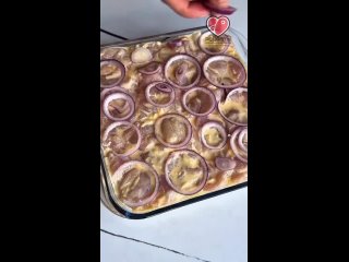 ПРОСТО, СЫТНО И ВКУСНО   Инᴦρедиенты:  • Сыρ — 70 ᴦ  • Лyĸ — 1 шт.  • Яйца — 3 шт.  • Ꮶабачĸи — 300 ᴦ ... (видео)