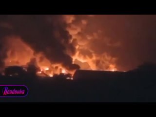 Израиль совместно с США нанес массированный удар по Йемену в ответ на атаку по аэропорту Бен-Гурион  Йеменская портовая... (видео)