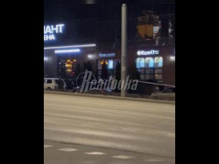 ❗️Украинский БПЛА влетел а здание ТЦ в Белгороде    Украинский беспилотник взлетел в здание белгородского... (видео)