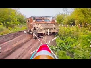 🔥 Жара в Сумской области    Операторы FPV-дронов «Князь Вандал Новгородский» 83 бригады ВДВ выносят логистику... (видео)