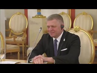 🇸🇰🇷🇺 "Все равно своих целей вы добиваетесь": Путин поблагодарил Фицо за приезд в Москву     Путин поблагодарил Фицо... (видео)