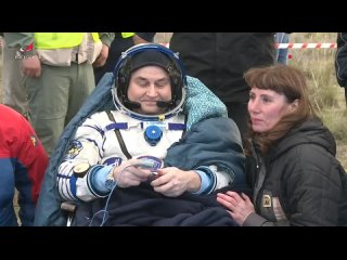 Экипаж МКС вернулся на Землю после 221 дней на орбите    В центральной части Казахстана спускаемый аппарат благополучно... (видео)