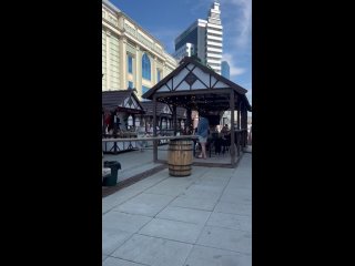 Вчера на Петербургской прошел день Ярмарки малых винных производителей России (видео)