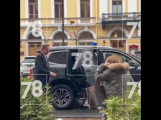 Его заметили по перекрытым дорогам в городе ещё.... - Александрина Голубева