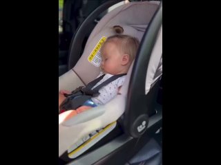 Настю Задорожную захейтили за видео 10-месячной дочери на курсах "самоспасения младенцев"  39-летняя актриса и певица и... (видео)