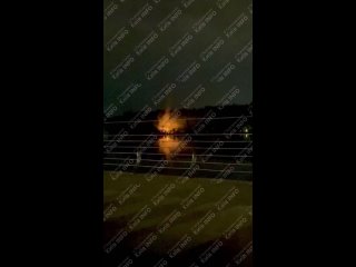 ⚠💥 Киев и пригороды - взрывы    Киев под массированной атакой БПЛА.    💥💥 Взрывы прогремели в районе аэропорта... (видео)