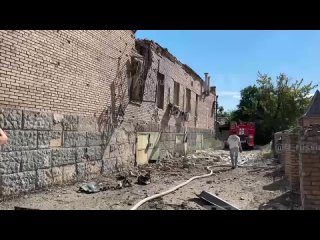 🤬 Пять ракет HIMARS ударили по зданию шахты им. Засядько в Донецке  ◾️Как рассказал директор шахты Юрий Поповкин,... (видео)