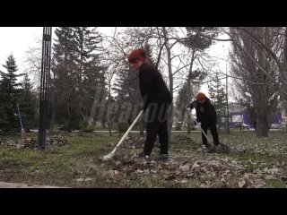 В Омске прошел субботник дружбы народов — в нем участвовали представители до 40 национальных объединений  В омском... (видео)