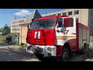 ⚡️Украинские террористы нанесли удары по Донецку    Серия взрывов прогремела в Донецке около 8 утра в пятницу. По... (видео)