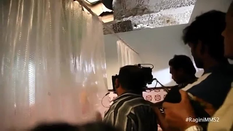 Sunny Leones Sexy Shower Scene Ragini MMS