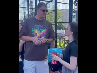 ⛹ На юге столицы правит уличный баскетбол — на спортивной площадке «Московских сезонов» на Краснодарской улице в... (видео)