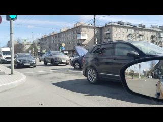 Ланская и Омская параллельные улицы, т.е. не пересекаются - Иммануил Сусанин