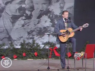 Михаил Ножкин с песней Ну и время!  Концерт в День Победы (1994 год)