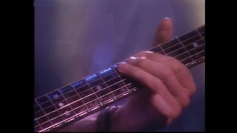 Wonderful Life ( Colin Vearcombe ( Black), Brian May on guitar) Royal Albert Hall, London, UK ( Princes Trust