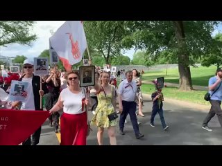 Тысячи человек поучаствовали в «Бессмертном полку» в Аргентине, Индии, Нидерландах, Китае, США и Венесуэле  Россияне... (видео)