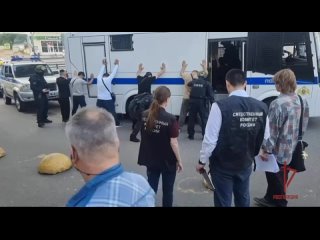 В Москве состоялась крупная операция по проверке мигрантов.  Правоохранительные органы провели проверки в торговых... (видео)