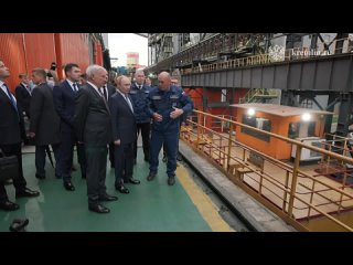 Путин посетил в Магнитогорске металлургический комбинат. Президенту показали, как работает комплекс новой коксовой... (видео)