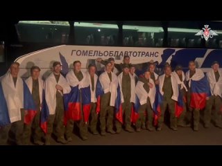 НАШИ РЕБЯТА ВЕРНУЛИСЬ ДОМОЙ! 🇷🇺   В соответствии с российско-украинскими договоренностями, достигнутыми второго июня... (видео)