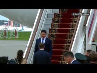 Президенты Венесуэлы, Монголии и Кубы прибыли в Москву на празднование 80-летия Великой Победы    Самолеты трех... (видео)