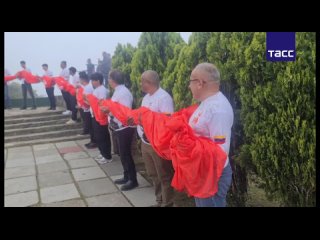 Президент Венесуэлы Николас Мадуро провозгласил 30 апреля, когда Знамя Победы было установлено в Берлине на куполе... (видео)