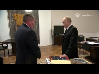 ❗️Путин поддержал идею присвоить аэропорту Волгоград историческое наименование «Сталинград»    О просьбе ветеранов и... (видео)