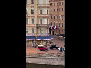 Ну вот в Питере оно и живет...А петербужцы живут в Петербурге. - Techno Man