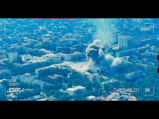 ПРИЛЁТ ФАБ-1500 ПО ОККУПАНТАМ В ХЕРСОНЕ   Повторный авиаудар по украинской оккупационной военной администрации г.... (видео)