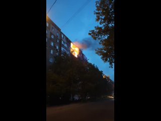 Украинские террористы атаковали жилые дома в Донецке и Макеевке   Макеевка, Гвардейка, мкр-н. Калинино - в результате... (видео)