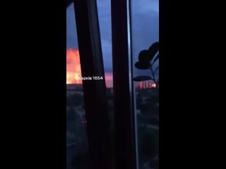 🚀💥 ВС РФ нанесли групповые удары по украинскому ВПК, цехам сборки БПЛА и складам — МО    Сегодня ночью ВС РФ нанесены... (видео)
