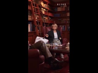 Юлия Меньшова раскритиковала чересчур молодящихся женщин   Стилист Алеко в своем шоу зачитал высказывание телеведущей,... (видео)