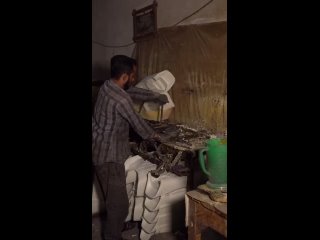 🛠️🏍️ Увидел как ДЕЛАЮТ сиденья для МОТОЦИКЛОВ (видео)