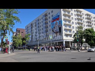 Праздник новой жизни — молодежь Мариуполя провела торжественные мероприятия в честь третьей годовщины освобождения... (видео)