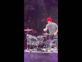 Циркачи покоряют новые вершины. Он поистине уникальный человек! (видео)