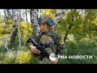 Боевик ВСУ зашел к российским штурмовикам за сигаретами, не предполагая, что они уже зачистили этот дом, рассказал РИА... (видео)