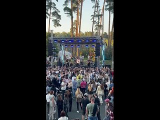 Безумно приятно было увидеть и услышать вживую Иракли. 💫Постоянно общался с публикой. Как на одном дыхании. 💖 - Светлая Вселенная