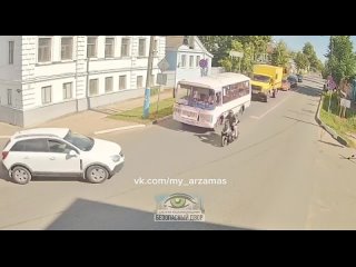 У мотоциклиста главная дорога. Виноват водитель авто. - Виталий Александрович Т