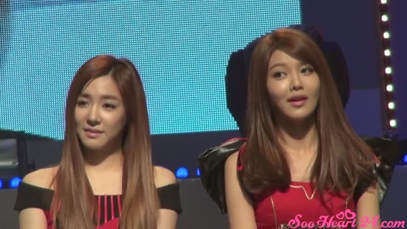 [fancam]Such great friends Sooyoung&Tiffany  )