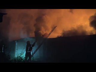 В 23:58 9 сентября 2025 года поступило сообщение о пожаре по адресу:  Всеволожский район, д. Ненимяки  На место... (видео)