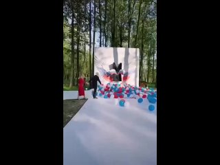 Шаман подарил своей Кате Мизулиной на день рождения ... партию   Главе Лиги безопасного интернета вчера исполнился 41... (видео)