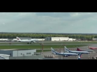 🇨🇳🇷🇺 Си Цзиньпин прилетел в Москву    В Москву прибыл председатель КНР Си Цзиньпин, который примет участие в... (видео)