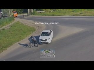 Велосипедист в данном случае Алень😂😂😂 - Владимир Клюжев
