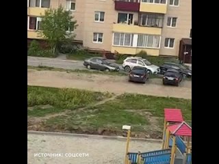 Захватывающая погоня в Челябинской области: подросток на питбайке уходит от ДПС.  В Миассе сотрудники ГИБДД с... (видео)