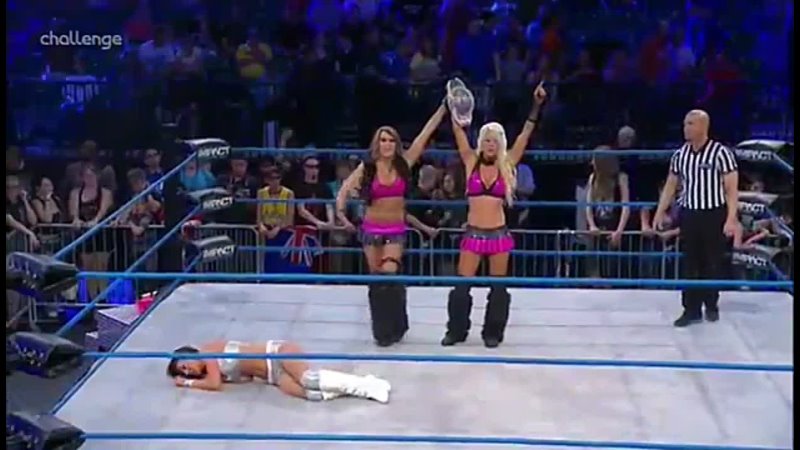 TNA Xplosion  - Brittany vs. Angelina Love