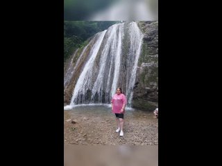 Вчера 4.06 поехали и получили море эмоций от экскурсии на 33 водопада🌊💙 Обязательно всем советую,посетить эту... (видео)