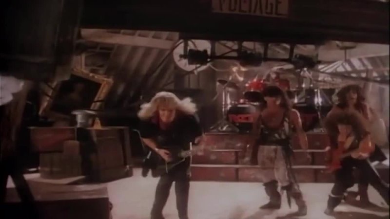 RATT - Round and Round