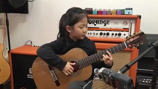 Fly me to the moon - By A girl six years old Bossanova guitar playing INS -miumiuguitargirl